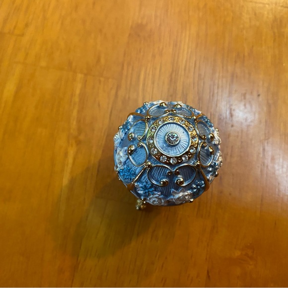 Fabrege Style Egg Trinket Box NIB - Picture 3 of 5